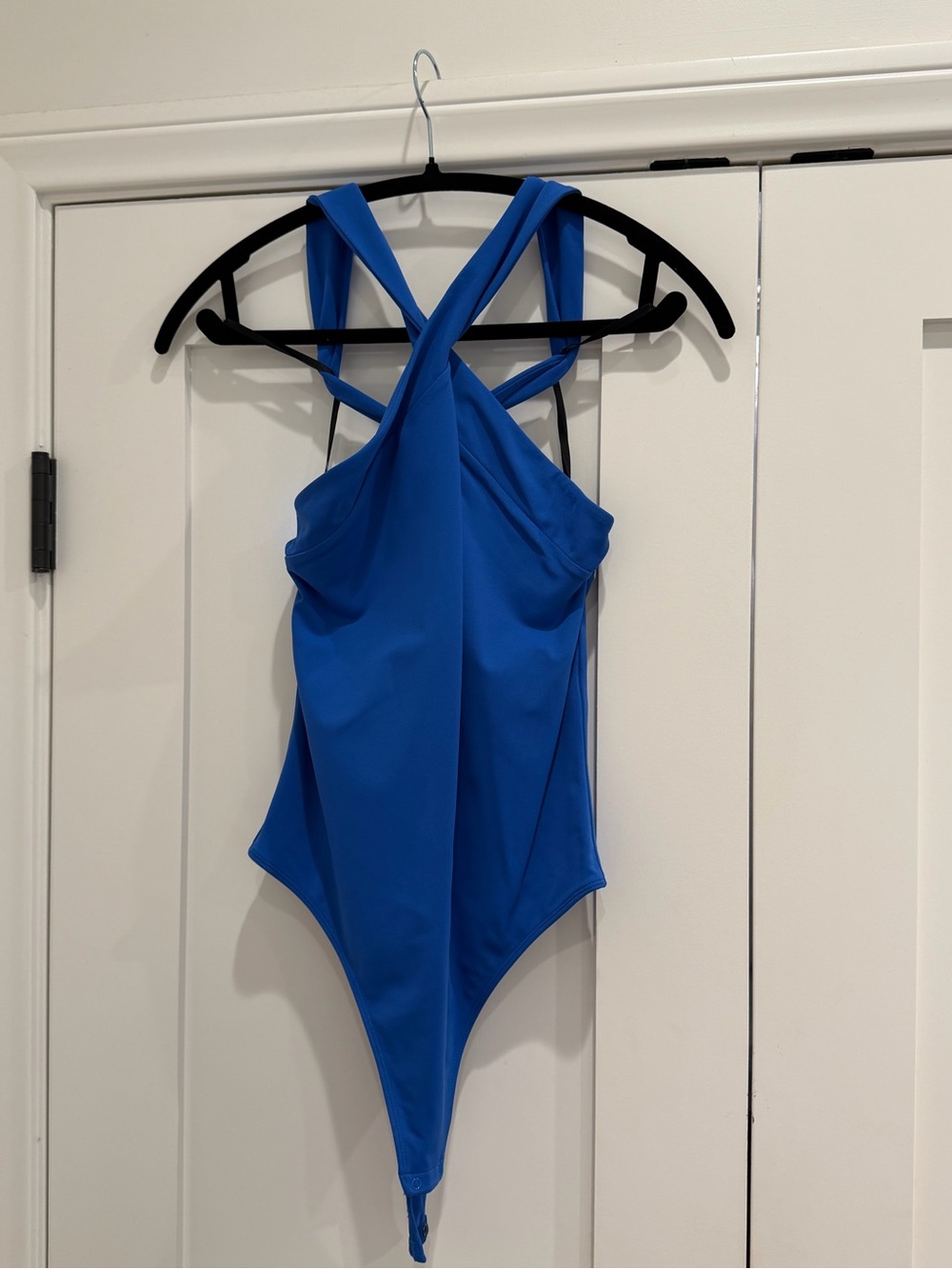 Aritzia Babaton Blue Criss Cross Body Suit